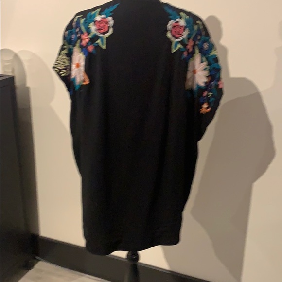 Embroidered cardigan - Picture 3 of 5